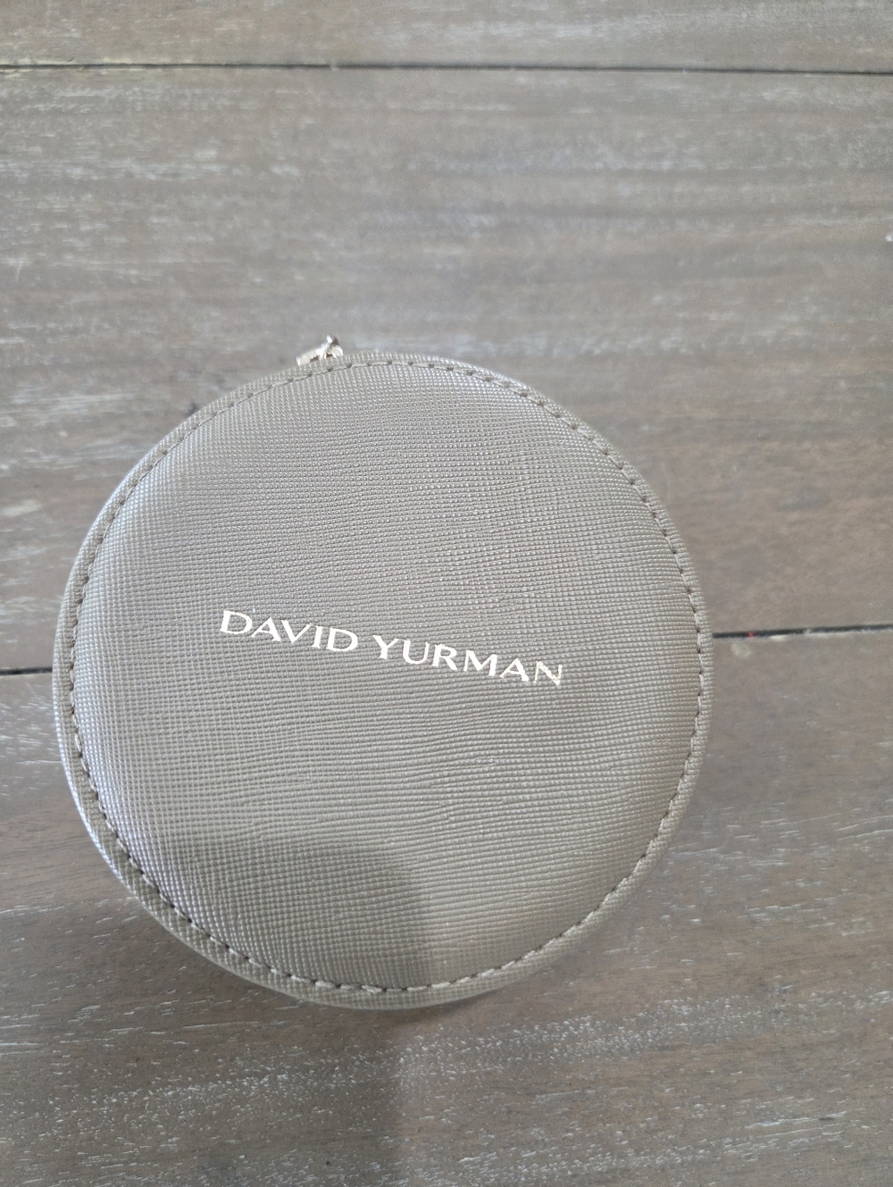 David Yurman Round Beige Woven Cosmetic Case